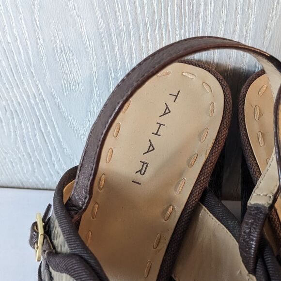 Tahari Jada Chunky Heel Open Toe Shoes EUC SZ 8 - Picture 4 of 9